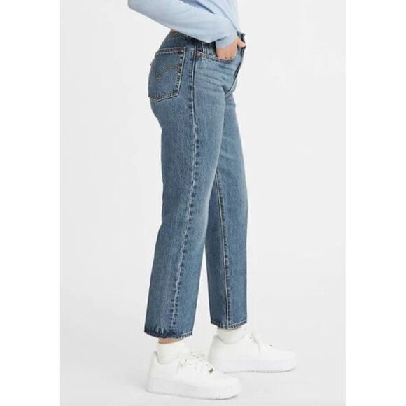 Levi 501 Women's Wedgie Fit Straight Crop Button Fly Denim Pants Blue Size 26 NW - Picture 2 of 8